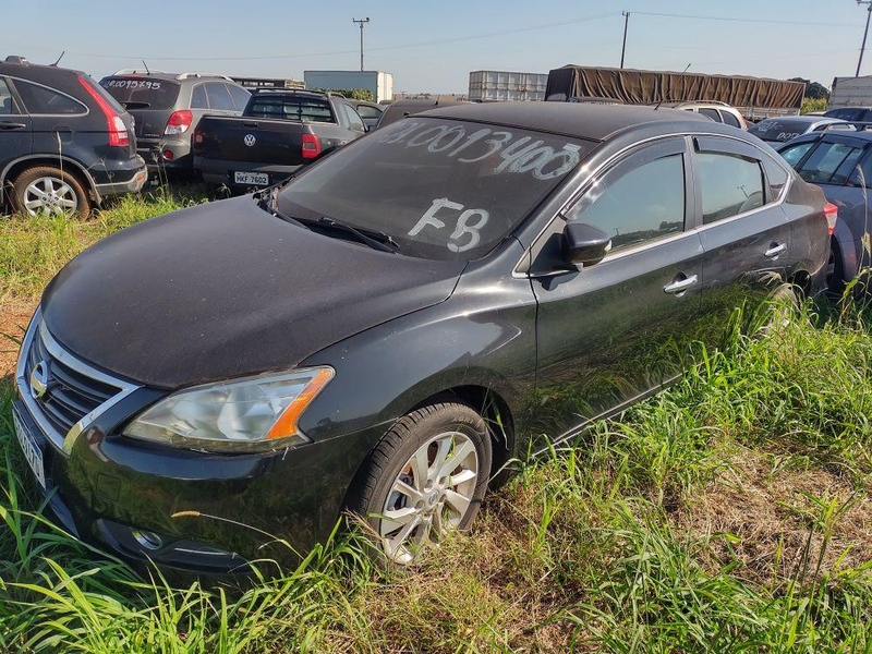 NISSAN SENTRA 20SV CVT - 2013/2014 